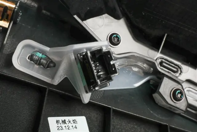 F Panel - GM (26491501) - view 3