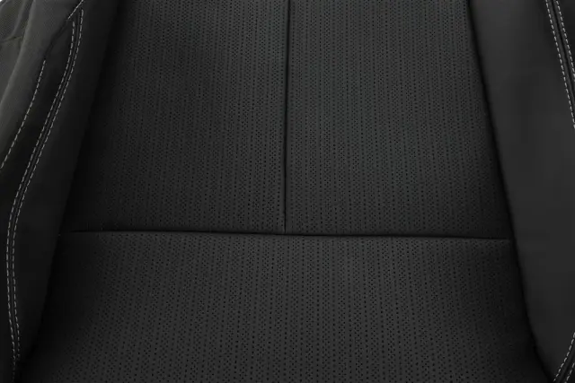 F Cover - GM (42912921) - view 3
