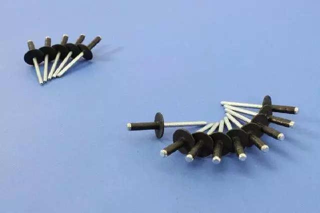 Rivet, Right - Mopar (6509719AA)