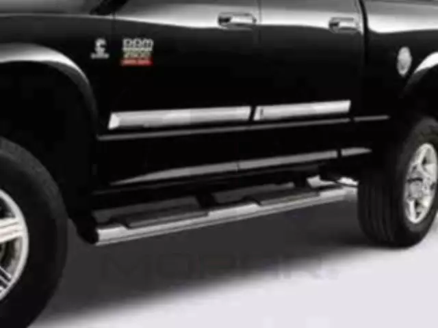 Tubular Side Step Kit - Mopar (82211496af)